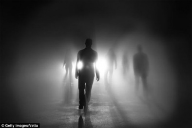 Khoảnh khắc cận kề cái chết, ta thấy gì?